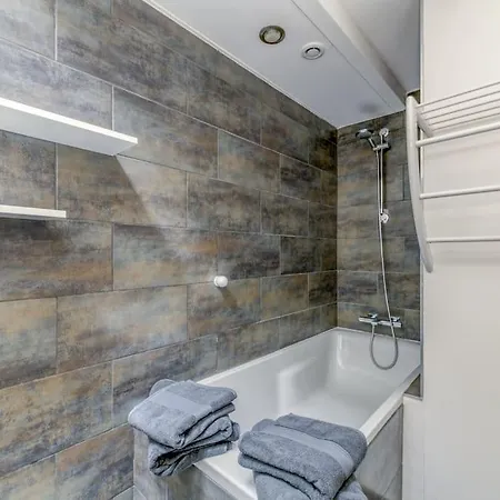 Voiron House 2 Chambres Exterior photo
